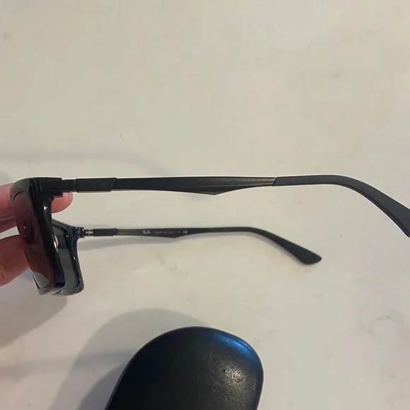 Ray-Ban Classic Black Sunglasses with Case - Picture 3 of 7